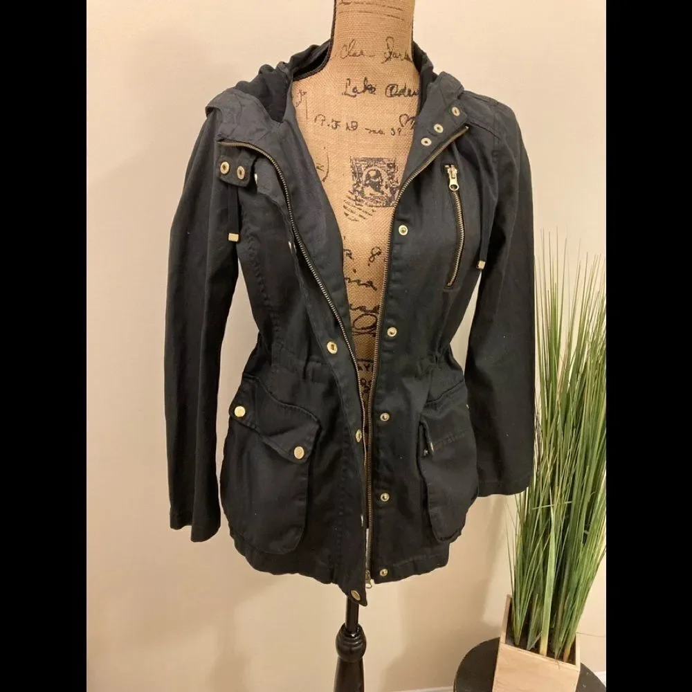 Forever 21 Black Cinch Waist City Zipper Jacket W Hood & Gold Accents S - Picture 5 of 12